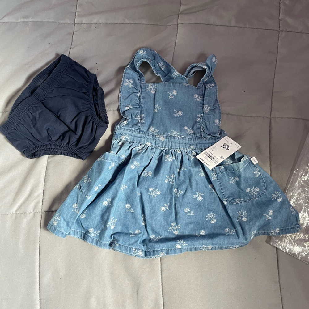 NWT Baby Girl OshKosh B'gosh® Floral Chambray Dress - Picture 7 of 11
